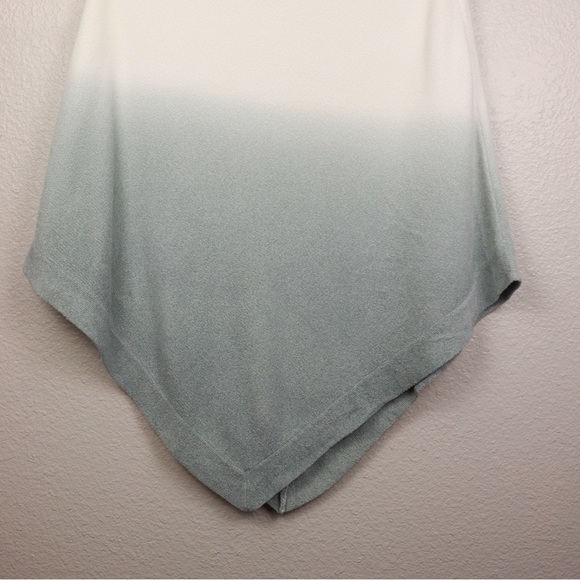 Barefoot Dreams Cozy Chic Ultra Lite Ombre Poncho One Size - Picture 4 of 7